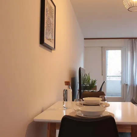 아파트 Zentral. Stylisch. Balkon & Parkplatz. Netflix *